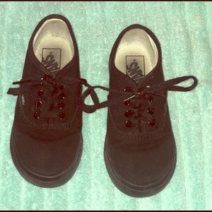 Black toddler vans size 9 1/2